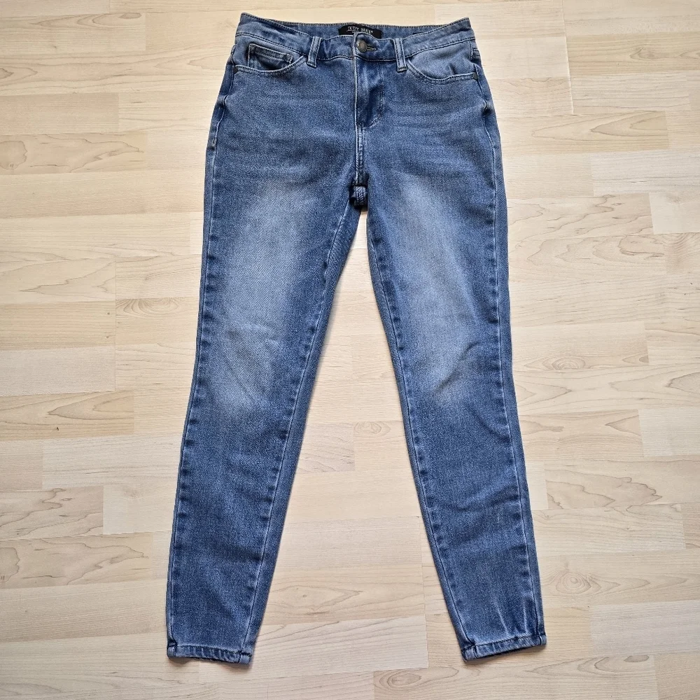 Judy Blue Skinny Fit Size 3/26